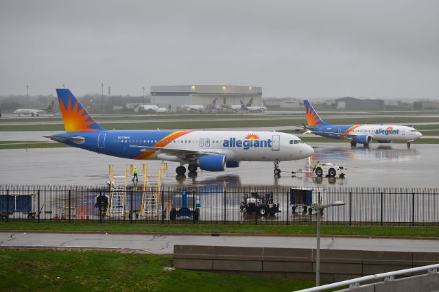 Airbus A320 (N278NV) - Pushback on 04-05-25 while N810MG waits patiently to be able to use the gate N278NV just got pushed back off of. 04-05-25