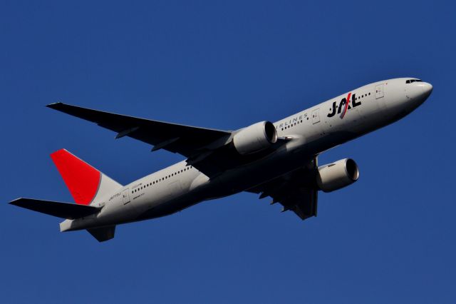 Boeing 777-200 (JA773J)