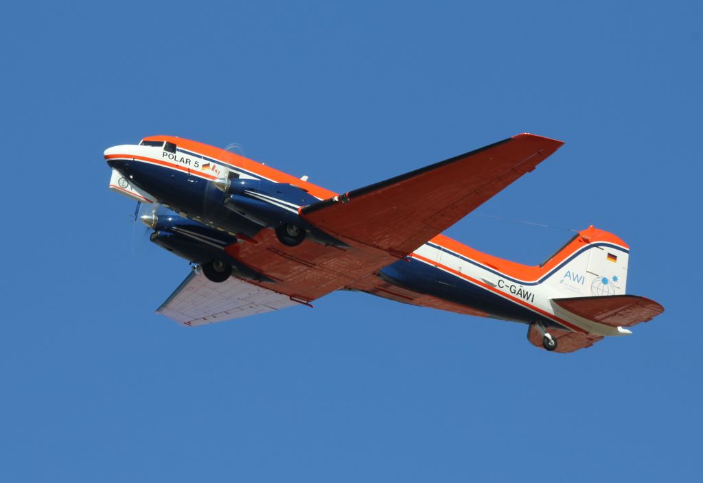 Douglas DC-3 (turbine) (C-GAWI) - Basler Turbo Conversions BT-67 Turbo Skytrain, 41-9227 "Polar 5" - C-GAWI, Alfred Wegener Institute for Polar and Marine Research/Helmholtz Association (Helmholtz-Gemeinschaft), at KHOU