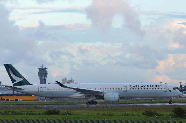 Airbus A350-1000 (B-LXL) - I took this picture on Sep 05, 2020.br /CX521/5  NRT-HKG
