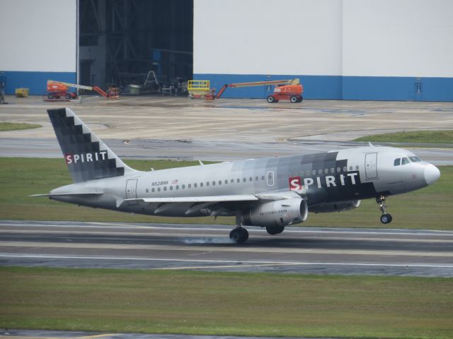 Airbus A319 (N528NK)