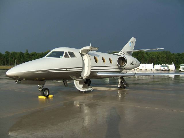 Dassault Falcon 10 (N655PE)