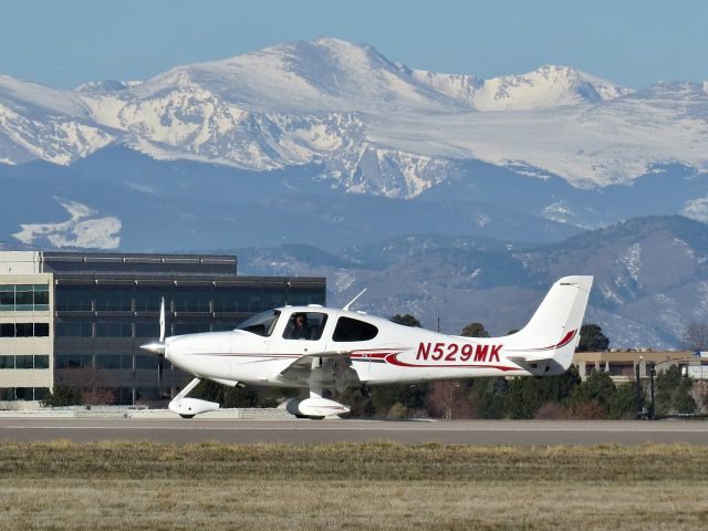 Cirrus SR-22 (N529MK)