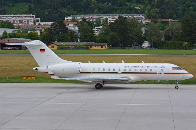 Bombardier Global 5000 (N1403)