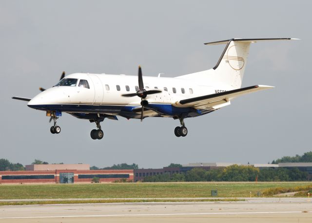 Embraer EMB-120 Brasilia (N650CT) - Landing on 28L