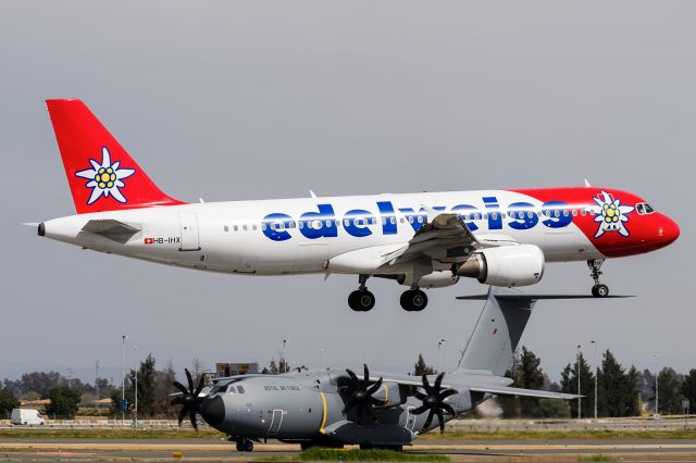 Airbus A320 (HB-IHX)