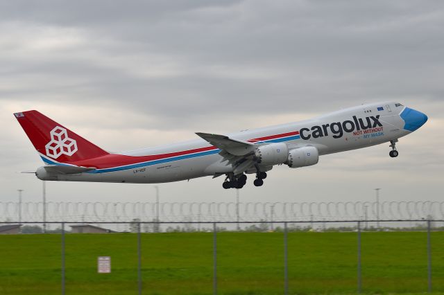 BOEING 747-8 (LX-VCF) - 23L 05-01-25