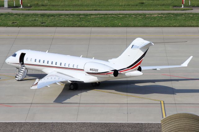 Bombardier Global Express (N150QS)