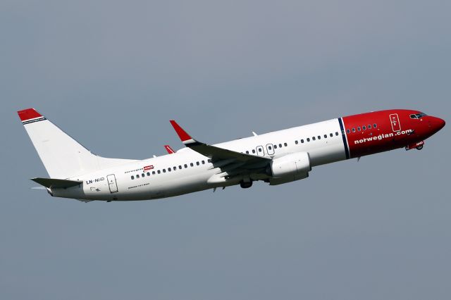 Boeing 737-800 (LN-NHD)