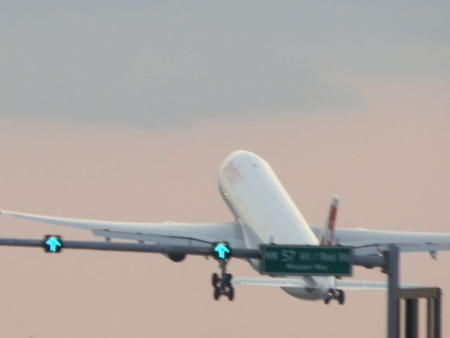 Airbus A330-300 (HB-JHD) - We have got the green light to go!
