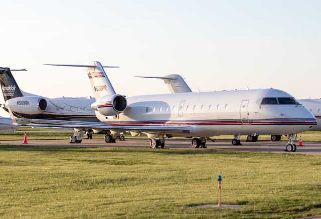 Canadair Regional Jet CRJ-200 (N500PR)