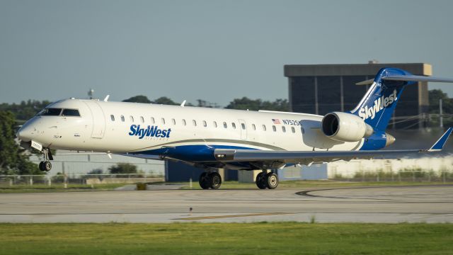 Canadair Regional Jet CRJ-700 (N752SK) - Sky West livery departing 4br /8/22/17