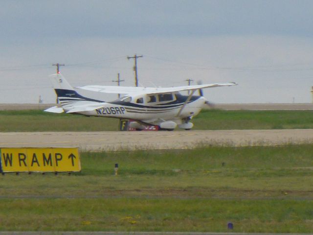 Cessna 206 Stationair (N206RP)