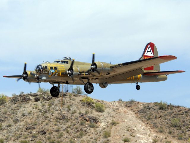 N93012 — - Collings Foundation Boeing B-17G Flying Fortress N93012 Nine-O-Nine on approach to land on Runway 25 Left