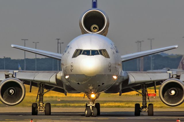 Boeing MD-11 (D-ALCB) - evening