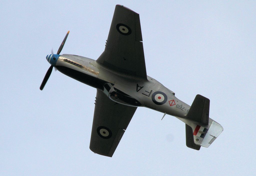 North American P-51 Mustang (VH-MFT) - Matt Hall displaying the Mustang Fighter Trust aircraft at the Cessnock Air Show on 21 9 2018