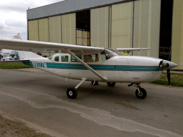 Cessna T207 Turbo Stationair 8 (N9177M)