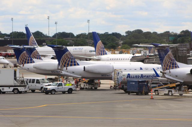 Embraer ERJ-145 (N12167)