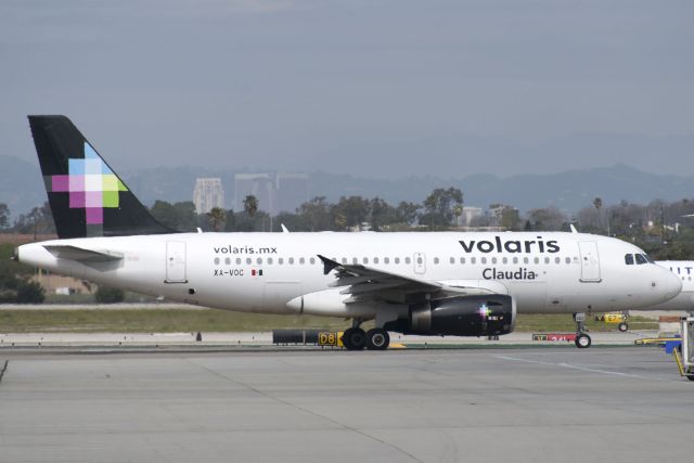 Airbus A319 (XA-VOC) - XA-VOC  Airbus  A319-132  VOI  KLAX  20130303  3880