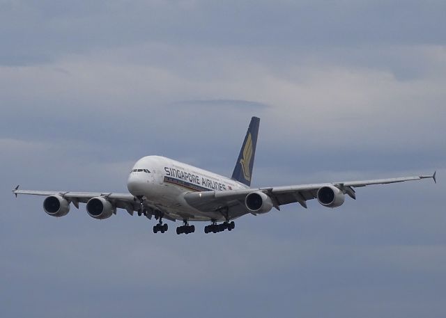 Airbus A380-800 (9V-SVQ) - a rel=nofollow href=http://flightaware.com/live/flight/9VSKQ/history/20150609/1015Z/RJAA/KLAXhttps://flightaware.com/live/flight/9VSKQ/history/20150609/1015Z/RJAA/KLAX/a