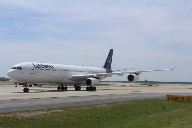 Airbus A340-300 (D-AIFF)