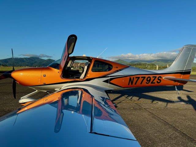 Cirrus SR22 Turbo (N779ZS)
