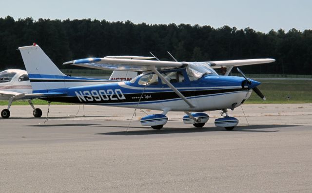 Cessna Skyhawk (N3902Q)