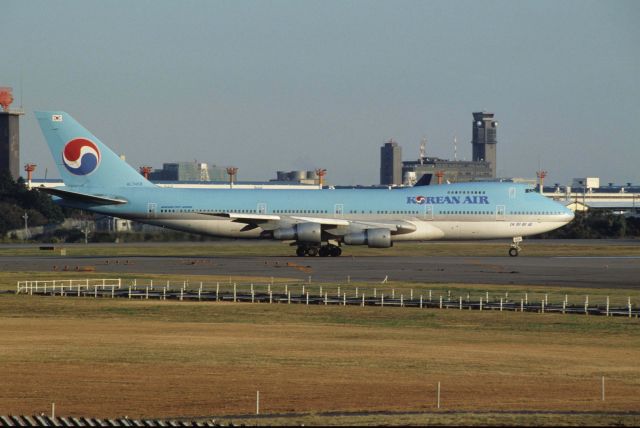 Boeing 747-200 (HL7458) - Departure at Narita Intl Airport Rwy16 on 1990/11/24