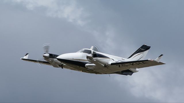 Beechcraft Duke (ZS-KHA)