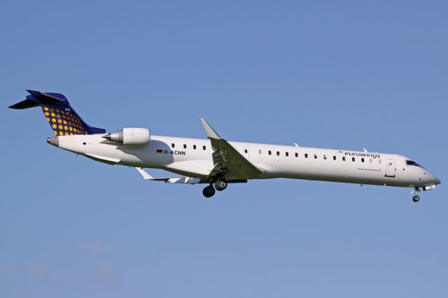 Canadair Regional Jet CRJ-900 (D-ACNN)
