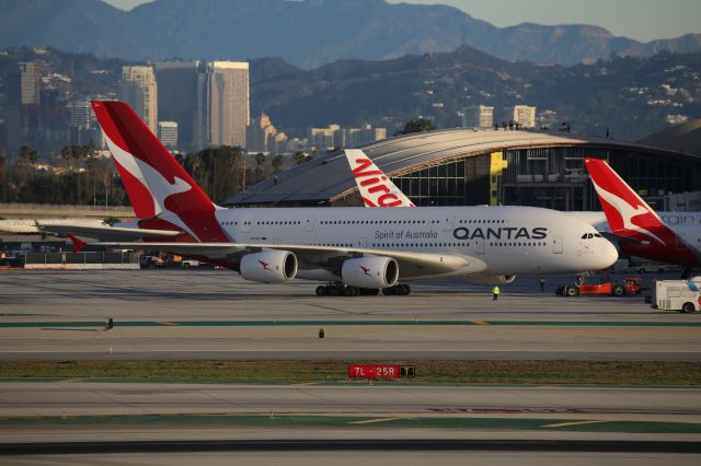 Airbus A380-800 (VH-OQJ)