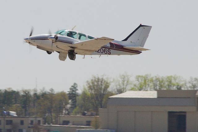 Beechcraft 55 Baron (N206S)