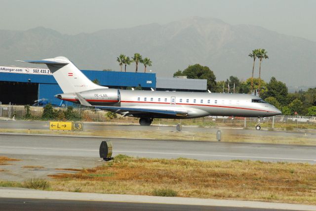 Bombardier Global Express (OE-LXR) - Bombardier-BD700-1AQ10 Global Express