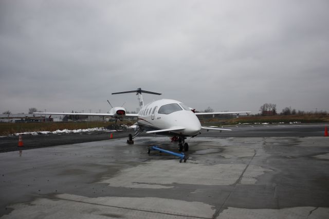 Piaggio P.180 Avanti (C-GJMM)