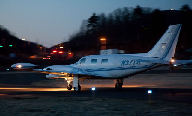 Piper Cheyenne (N37TW) - RELIANT AIRs Cheyenne. They have the lowest fuel price on the Danbury (KDXR) airport!