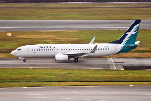 Boeing 737-800 (9V-MGL)