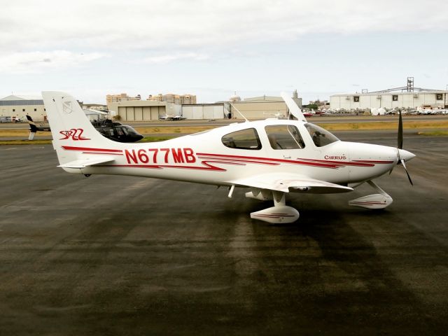 Cirrus SR-22 (N677MB)