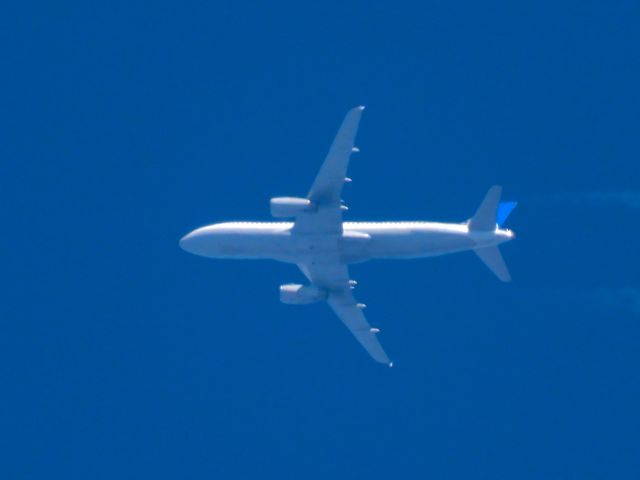 Airbus A320 (N461UA)