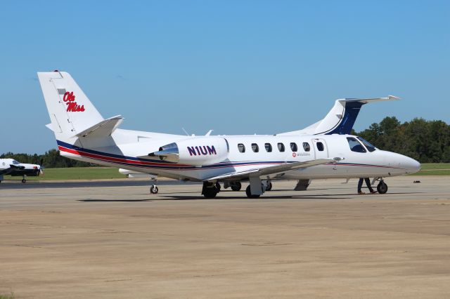 Cessna Citation V (N1UM) - Landed from Victorville, California and was immediately pushed into the hangar.