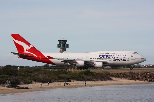 Boeing 747-400 (VH-OEF)