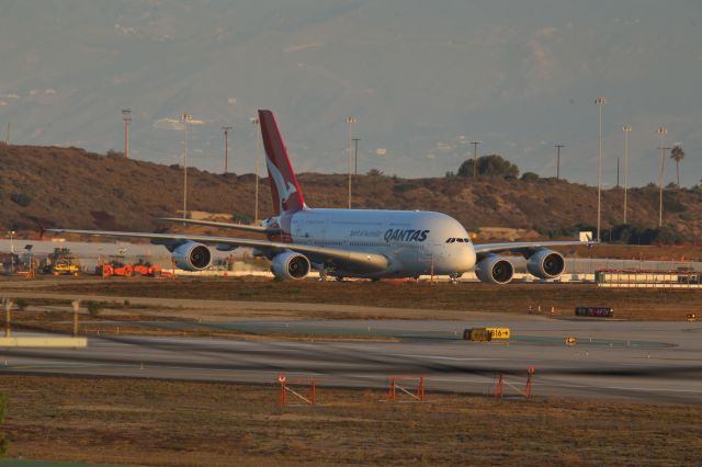 Airbus A380-800 (VH-OQL)