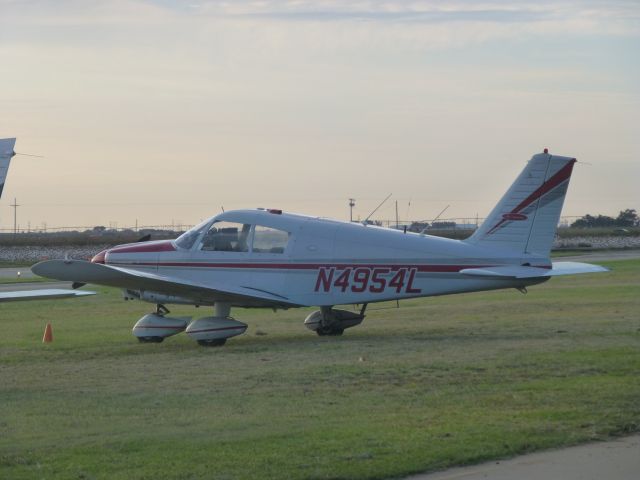 Piper Cherokee (N4954L)