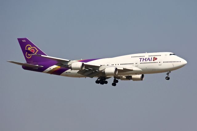 Boeing 747-400 (HS-TGA)