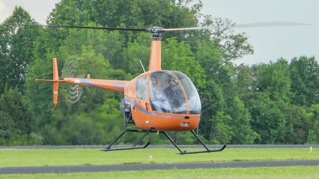 Robinson R-22 (N155SH)