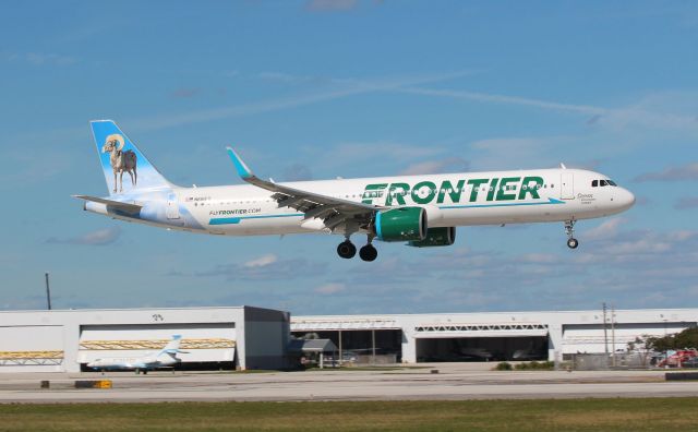 Airbus A321neo (N616FR) - Landing at Fort-Lauderdale on the afternoon of the 30th of November. 