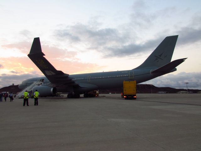 Airbus A330-200 (G-VYGG)