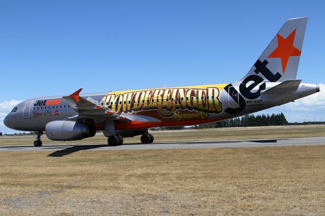 Airbus A320 (VH-VGP) - 15 JAN 2012