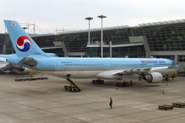 Airbus A330-300 (HL7710) - 25th Sept., 2016