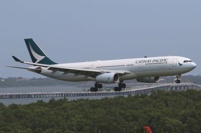 Airbus A330-300 (B-LAF)