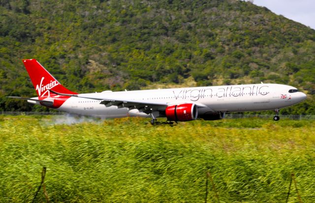 Airbus A330-900 (G-VJAZ)